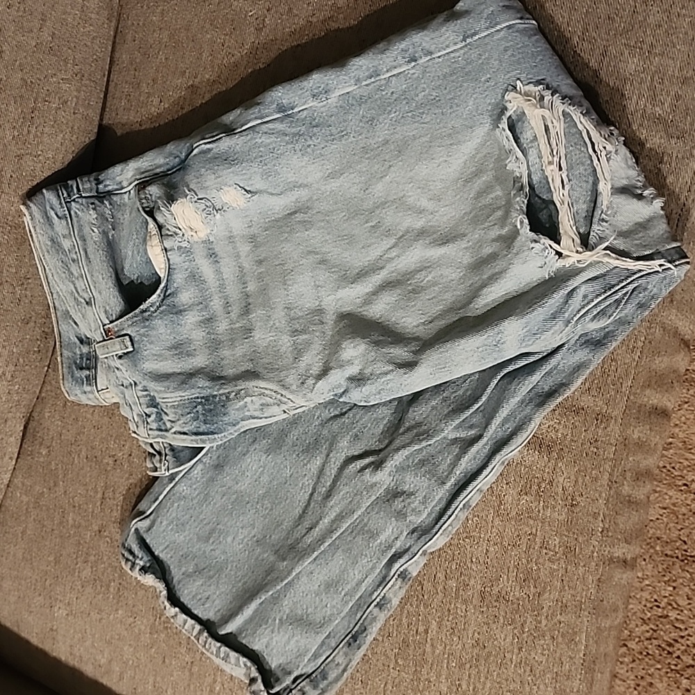 Boyfriend Fit Distressed Light Blue Women's Levi's